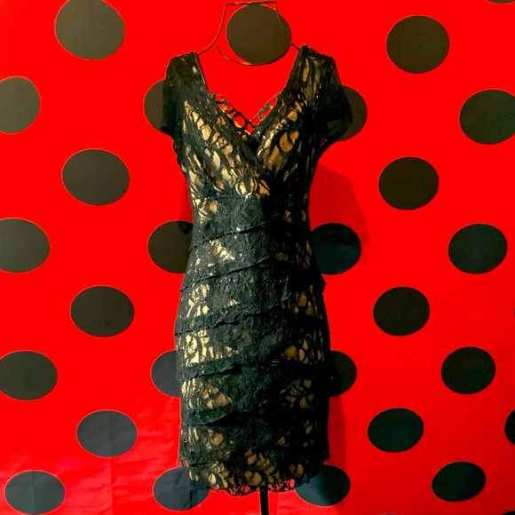 Cocktail dress - Picture 1 of 2